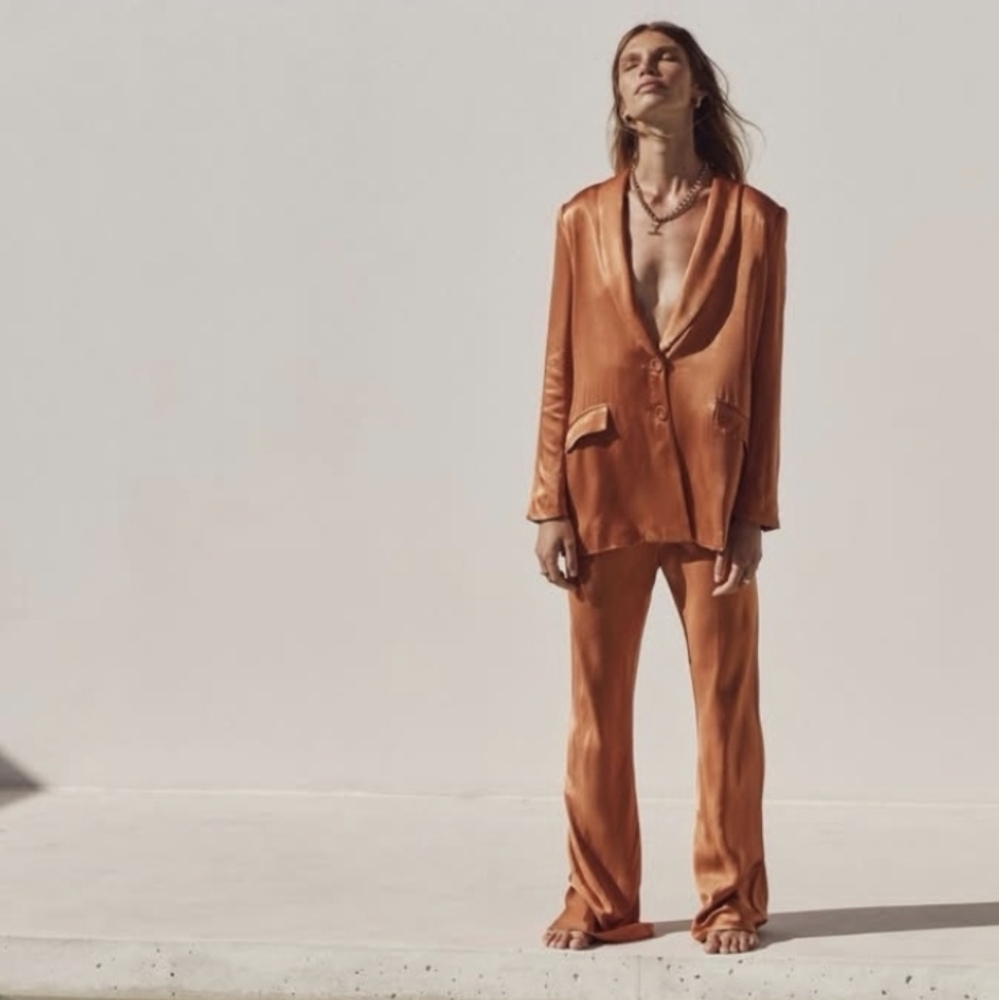 DISSH Women's Orange Blazer and Suit Set